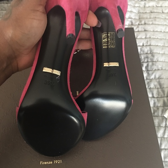 Gucci - Picture 1 of 8